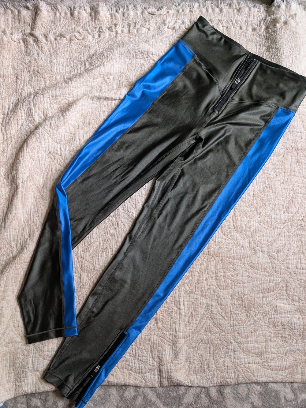 ALL ACCESS Black and Blue Athletic Leggings with Side Panels NWOT